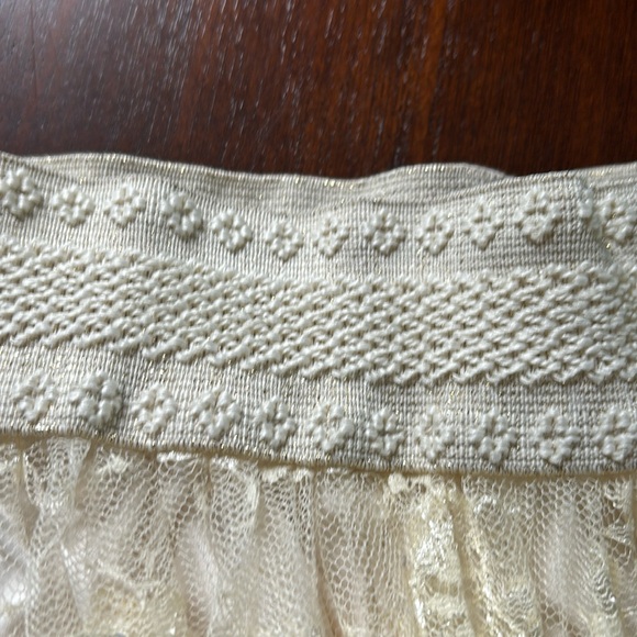 Lace skirt Japanese brand dazzlin new with tag size small - Picture 4 of 5